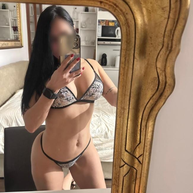 Somos varias chicas cachondas dispuestas