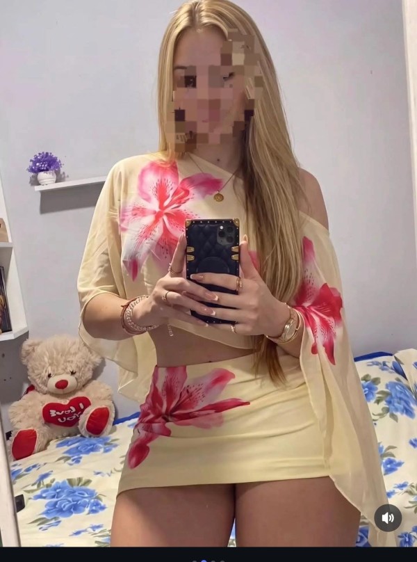 Rubia jovencita 20 añitos Argentina