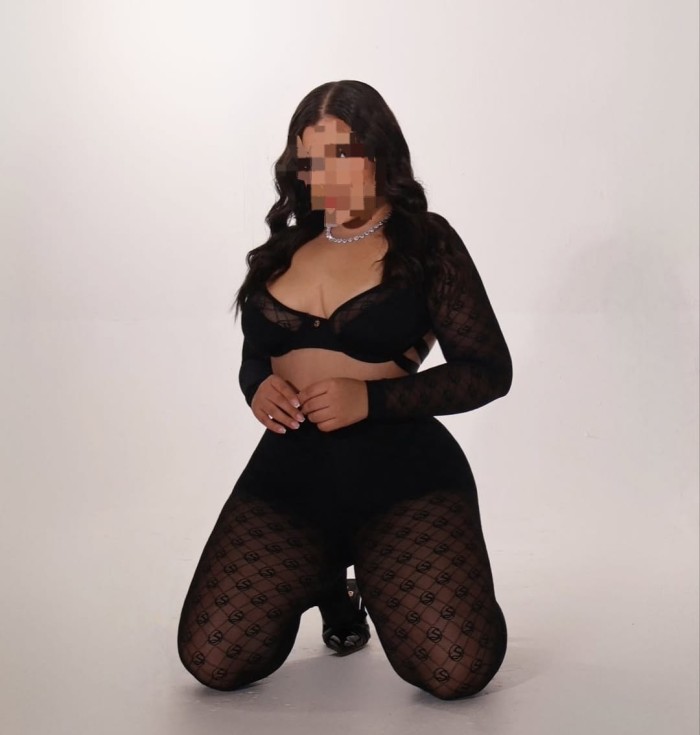 VALENTINA DIOSA DE SEXO A TOPE
