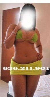 ALINA, TU MORENITA CALIENTE Y HUMEDA