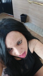 HOLA SOY  UNA VESPAñOLA TRAVIESA