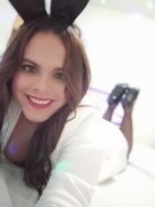 KIRA TRANS ACTIVA MUY FEMENINA LAS 24HRS PARLA