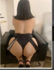 ANDREA, BRASILEÑA, CON MOVIMIENTOS DE CADERA MUY S