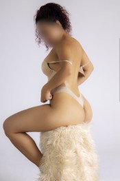 HOLA MIS AMORES CRESPA BELLA NUEVA EN BARCELONA…