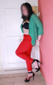 SOFIA SOLTERA DISCRETA,,HAGAMOS EL AMOR SIN FORRO