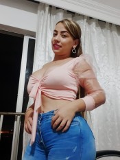 QUIERO CORREME A CHORROS