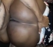 NEGRA CULONA CON EL COÑO APRETADO