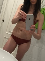 ESPAñOLA, INDEPENDIENTE, MORBO AMATEUR