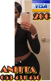AFRICANA MUY LINDA Y BESUCONA