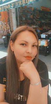 MASAJISTA SEXY CON MANOS CALIENTE