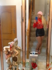 MARROQUíNA CON LENGUA FRANCéS COMPLETO MASAJE