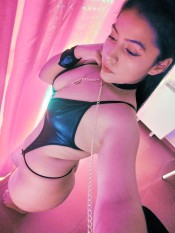 SARA ADICTA AL SEXO ME GUSTAN LAS POSTURITAS 24HR!