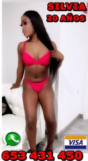 JOVENCITA NEGRITA MUY SIMPATICA Y BESUCONA