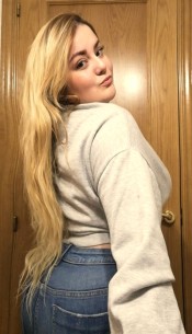 RUBIA EXóTICA Y APASIONADA