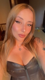 BDSM DOMINATRIX RUSA ALEKSA
