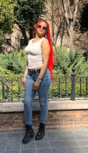 ARDIENTE GUARRILLA MUY FIESTERA