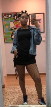 DESEANDO QUE ME DES UNA BUENA FOLLADA