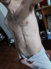 CHICO JOVEN DOTADO