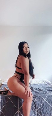 CHICA ARDIENTE