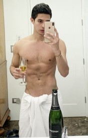 SEXY LATINO MASAJES