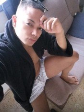 LATINO MASAJISTA PROFESIONAL TERAPEUTICO