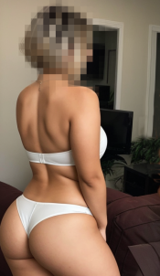 ROMINA: LATINA CALIENTE EN SANLúCAR DE BARRAMEDA