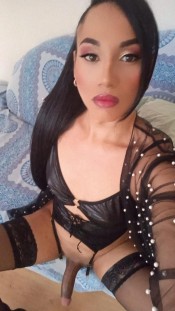 QUIERO TODA TU LECHE EN MI BOCA