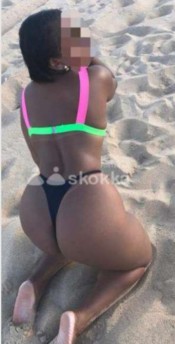 JOVENCITA  MUY JUGUETONA Y CARIñOSA