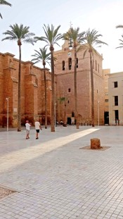 PLAZA DISPONIBLE PARA CHICAS JóVENES Y MADURITAS
