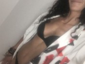 ESPAñOLA FIESTERAMORENITA CERCA D ROMANA Y SALIDA