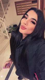 MUY FEMEMNINA CON ENORME DOTACION..SALIDAS 100E