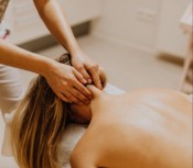 MASAJISTA TITULADO, SOLO PARA CHICAS