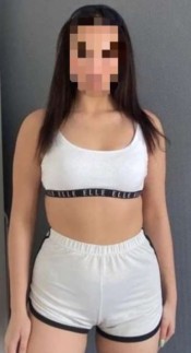 SANDRA RRECIEN LLEGADA POR VALDEPEñAS