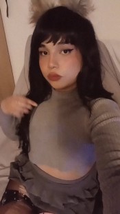 CHICA TRANS HORMONADA TRAGONA IMPLCIDA FIESTERA
