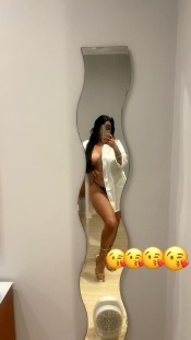 LLEGO TU CUKITA RICA VEN Y MATEMOS LAS GANAS