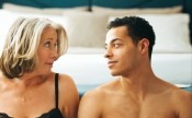 ME OFREZCO A MUJER MAYOR DE 50 AñOS SOY LATINO