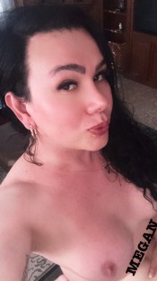 MEGAN TRANS 100% REAL EN REUS ATIENDO PAREJAS MORBOSA Y FIESTERA
