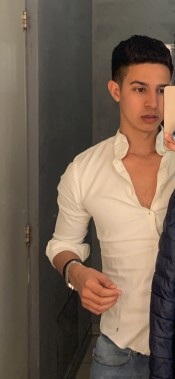 COLOMBIANO DISPUESTO AL PLACER EN VALENCIA CAPITAL