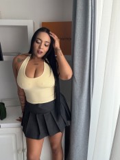 MORENA DE ENSUEÑO SEXY LATINA