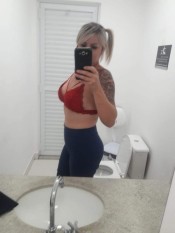 HELLEN BRASILEñA RUBIA CUERPAZO TREMENDO