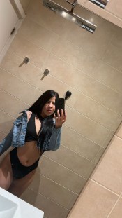 FLAQUITA JOVENCITA DESEOSA POR TU ZONA