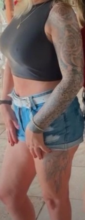 HELLEN VICIOSISIMA REINA DE LAS NOCHES BLANCAS