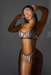 SERVICIO VIP FIESTERA ARDIENTE LATINA