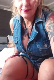 DEVORA AMA DOMINANTE EXPERTA EN BDSM