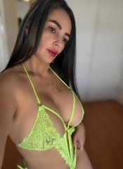 HERMOSA Y DESEOSA DE SEXO DURO Y DELICIOSO