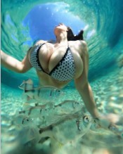 CHICAS ARDIENTES TE ESPERAN EN ALICANTE