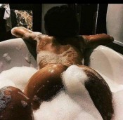 MORENA CON GANAS DE TODO