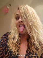 MADURITA RUBIA NATURAL TODOS LOS VICIOS SEXUALES