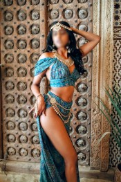 HOLISTIC AND SENSITIVE MASSEUSE