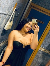 AMBAR JOVENCITA RELLENITA TENGO 22 AñOS MUCHO CULO